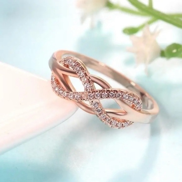 Exquisite Rose Gold PLATED Infinity Ring - Picture 3 of 4
